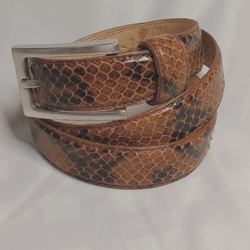 Fossil leather textured belt